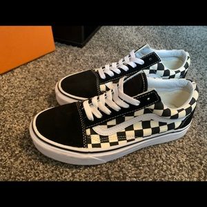 Checker board old skool vans
